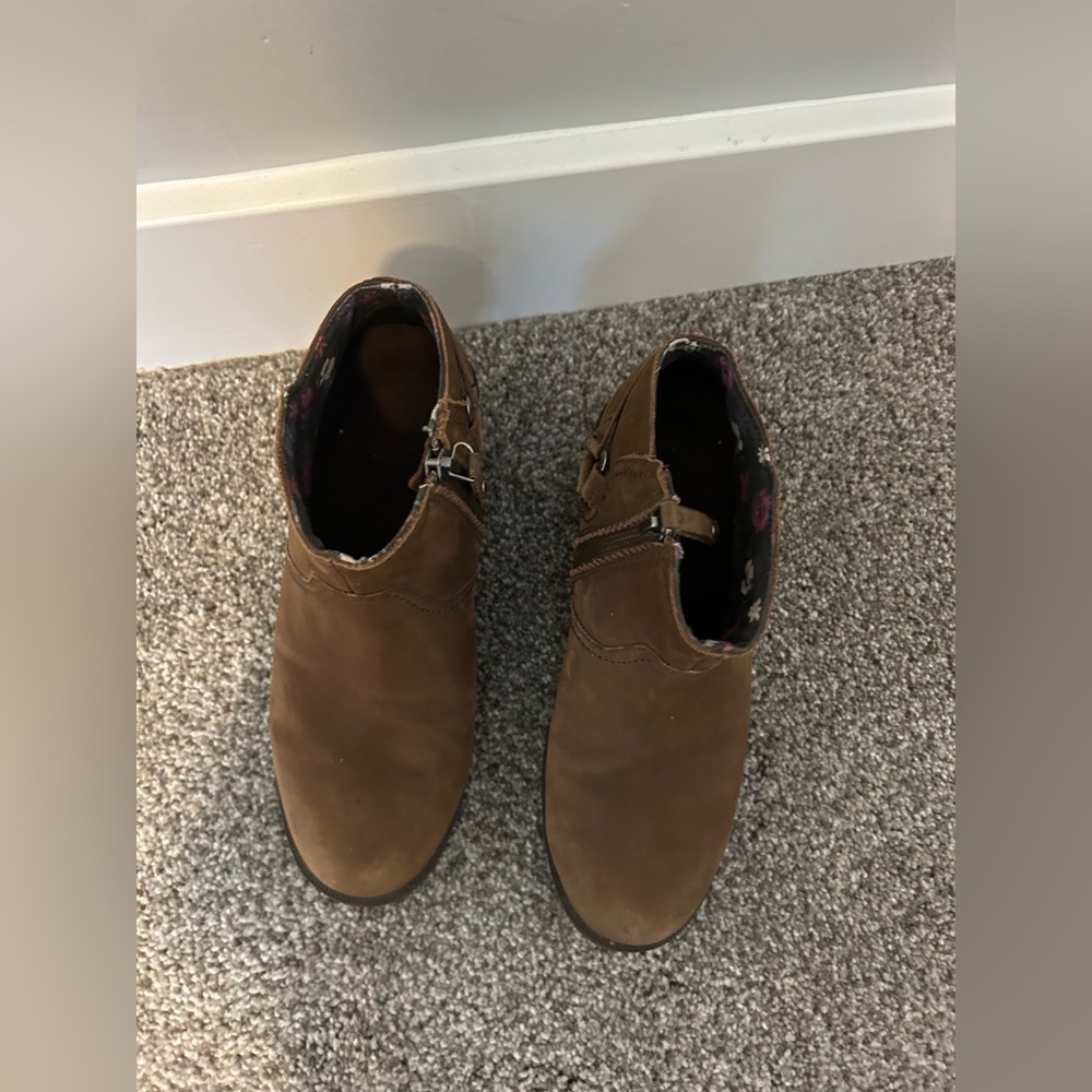 Teva brown booties
